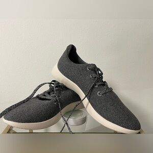 New!!JSport Gray Wool Arrow Casual Lace Up Sneakers